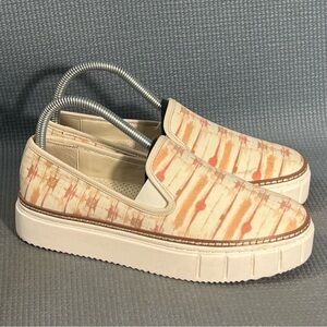 Vince Camuto Remmeya Printed Leather Slip-On Sneakers Women’s Size 7